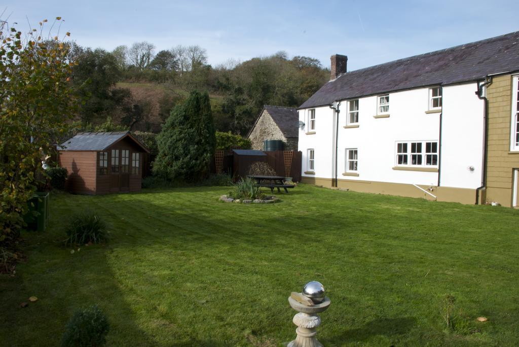 Picton-House Hotel Llandowror Exterior foto